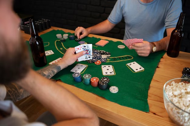 tuan pencet platform interface showing sportsbook and casino sections